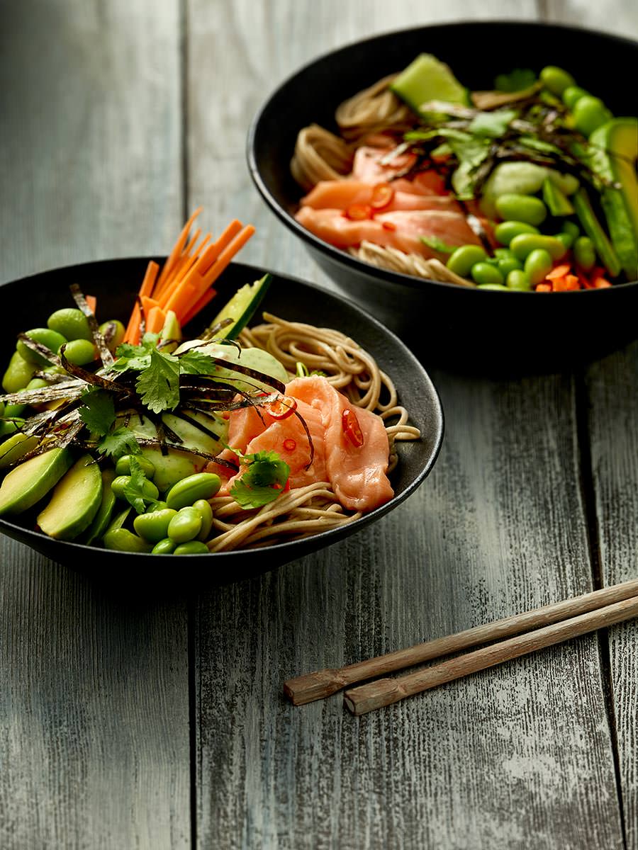 00 Californian Sushi Bowl Lachs Foodstyling by Sven Dittmann EMF Verlag Muenchen